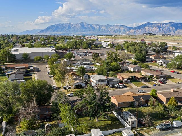 107 W 2200 N, Sunset, UT 84015