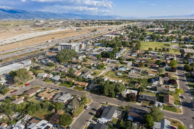 107 W 2200 N, Sunset, UT 84015