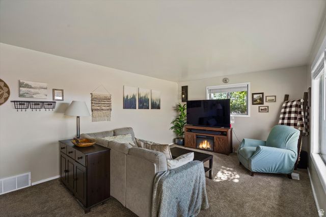 107 W 2200 N, Sunset, UT 84015