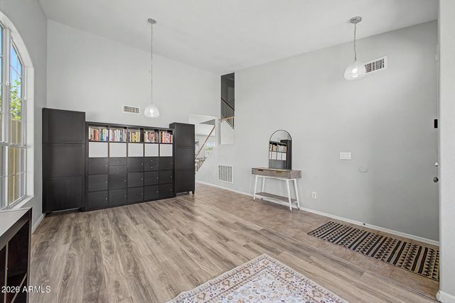 9643 W RUNION Drive, Peoria, AZ 85382