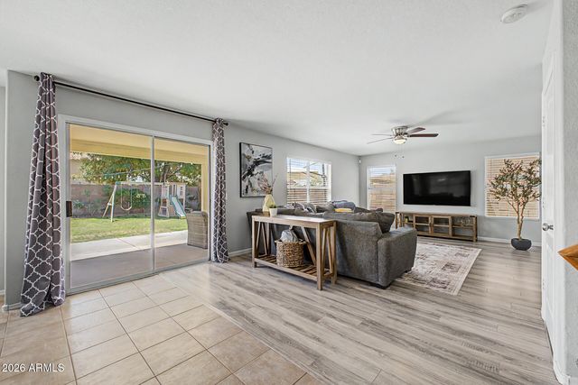 9643 W RUNION Drive, Peoria, AZ 85382