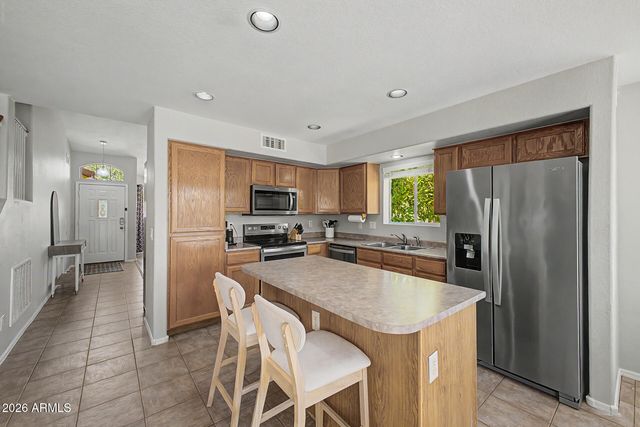9643 W RUNION Drive, Peoria, AZ 85382