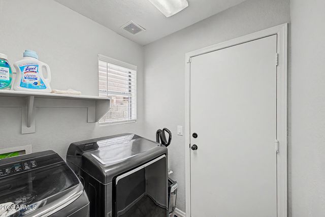 9643 W RUNION Drive, Peoria, AZ 85382