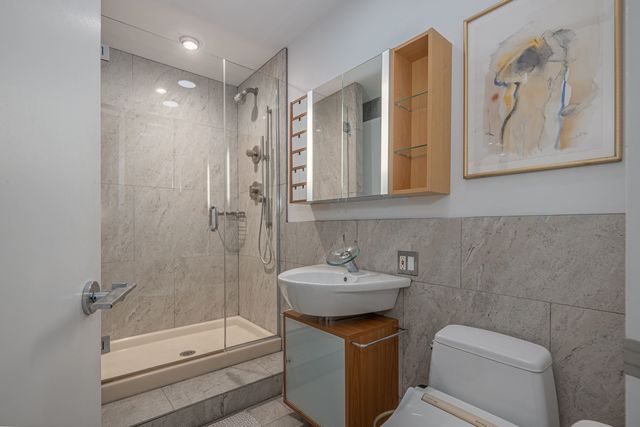 800 N Michigan Avenue 2303, Chicago, IL 60611