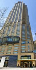 800 N Michigan Avenue 2303, Chicago, IL 60611