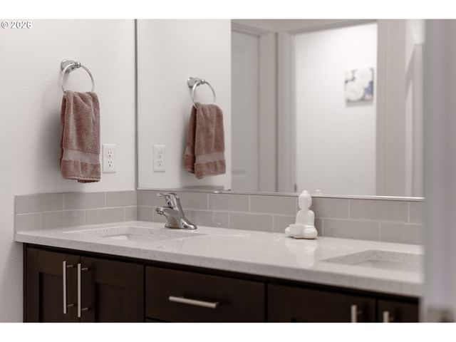 1806 Ne 11TH Ave, Battle Ground, WA 98604