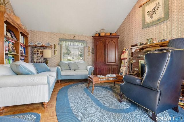 53 Hansen Farm Road, North Haven, CT 06473