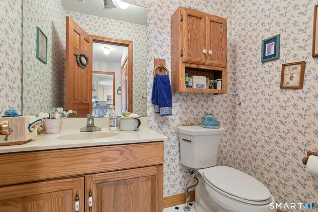 53 Hansen Farm Road, North Haven, CT 06473