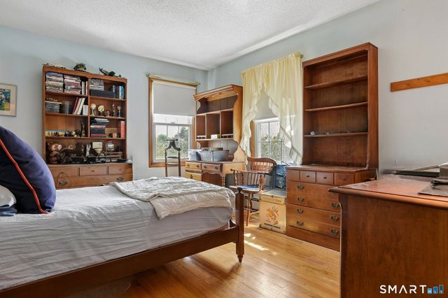 53 Hansen Farm Road, North Haven, CT 06473