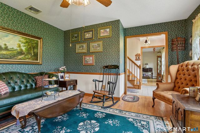 53 Hansen Farm Road, North Haven, CT 06473