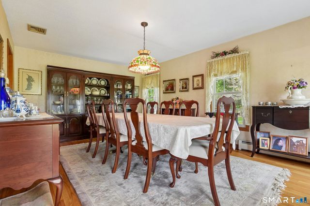 53 Hansen Farm Road, North Haven, CT 06473