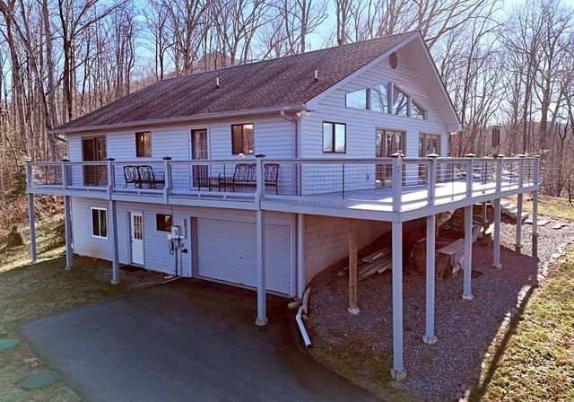 1512 Upper Bell Creek Road, Hiawassee, GA 30546