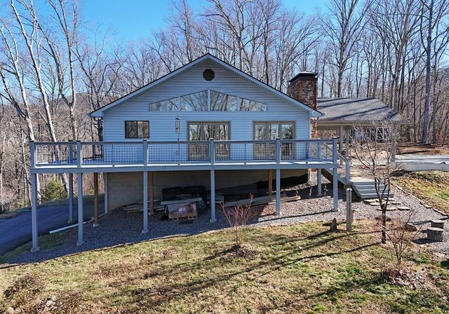 1512 Upper Bell Creek Road, Hiawassee, GA 30546