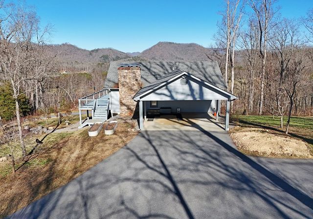 1512 Upper Bell Creek Road, Hiawassee, GA 30546