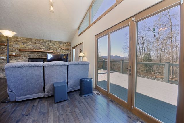 1512 Upper Bell Creek Road, Hiawassee, GA 30546