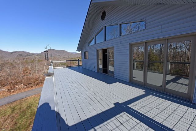 1512 Upper Bell Creek Road, Hiawassee, GA 30546