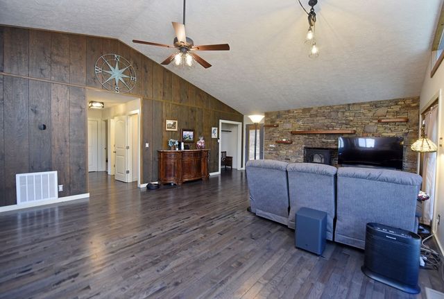 1512 Upper Bell Creek Road, Hiawassee, GA 30546