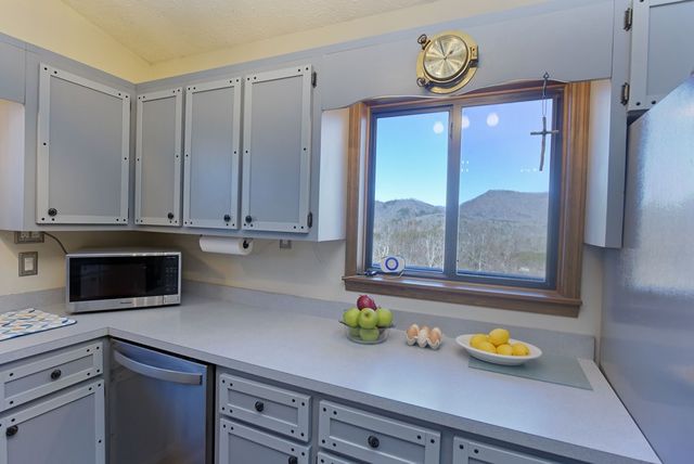 1512 Upper Bell Creek Road, Hiawassee, GA 30546