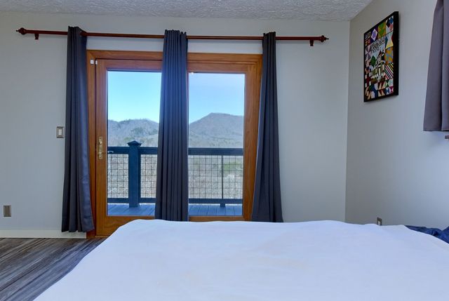 1512 Upper Bell Creek Road, Hiawassee, GA 30546