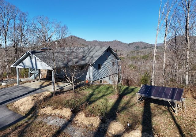 1512 Upper Bell Creek Road, Hiawassee, GA 30546