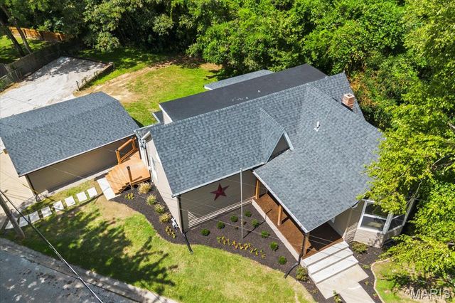 9785 Ridge Heights Road, Fairview Heights, IL 62208