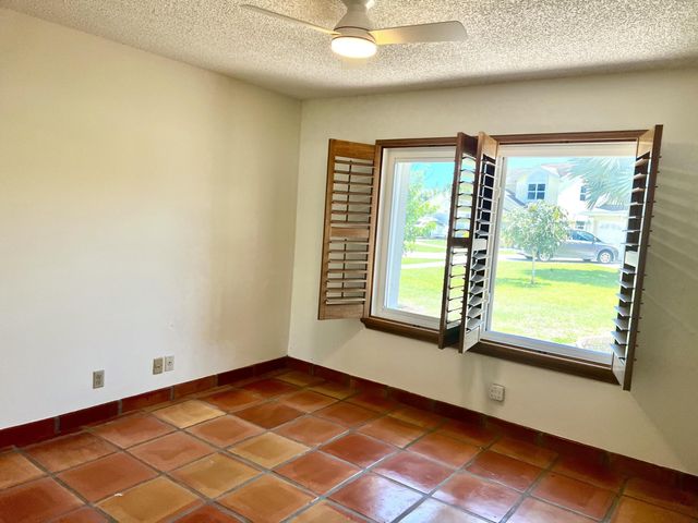 3970 Classic Court, West Palm Beach, FL 33417