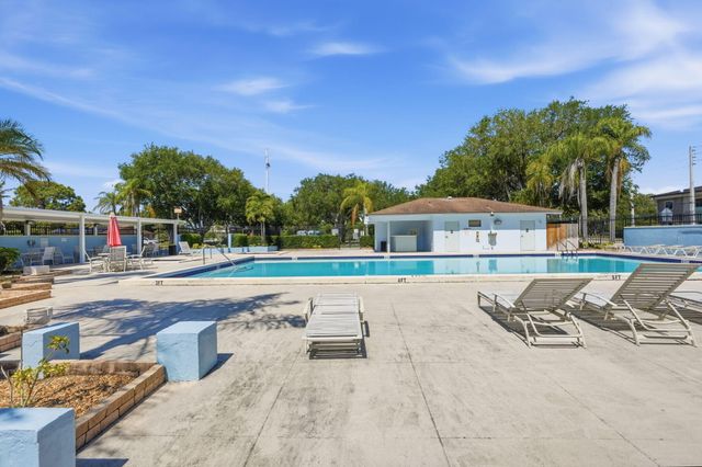 3970 Classic Court, West Palm Beach, FL 33417