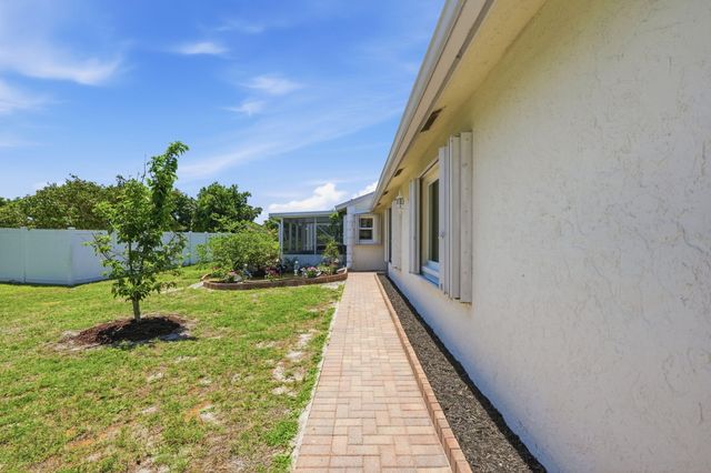 3970 Classic Court, West Palm Beach, FL 33417