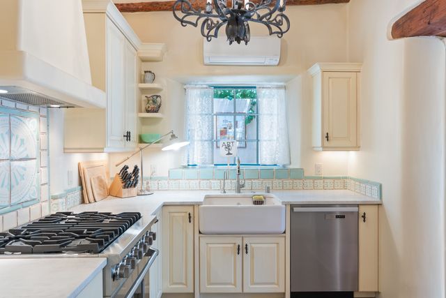 511 E Palace Avenue, Santa Fe, NM 87501