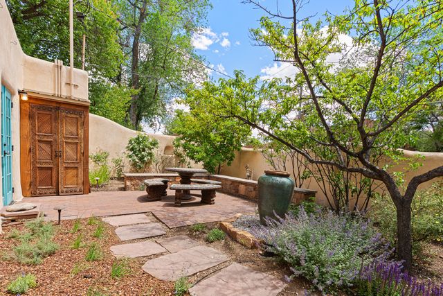 511 E Palace Avenue, Santa Fe, NM 87501