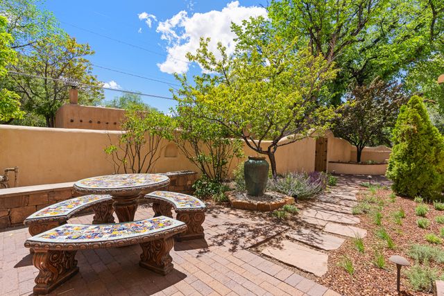 511 E Palace Avenue, Santa Fe, NM 87501