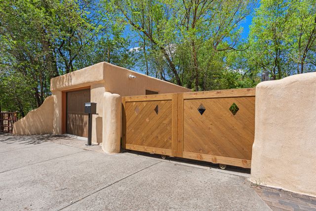511 E Palace Avenue, Santa Fe, NM 87501