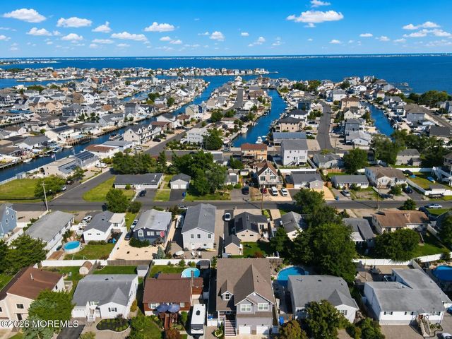 65 Longman Street, Toms River, NJ 08753