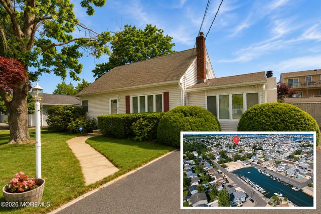 65 Longman Street, Toms River, NJ 08753