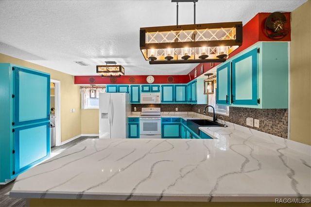 12575 W Foss Groves Path, Inglis, FL 34449