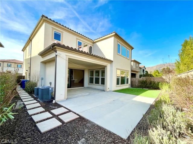 12040 Estrella Place, Porter Ranch, CA 91326