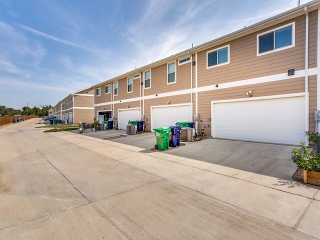 3405 Cricket Drive, Denton, TX 76207