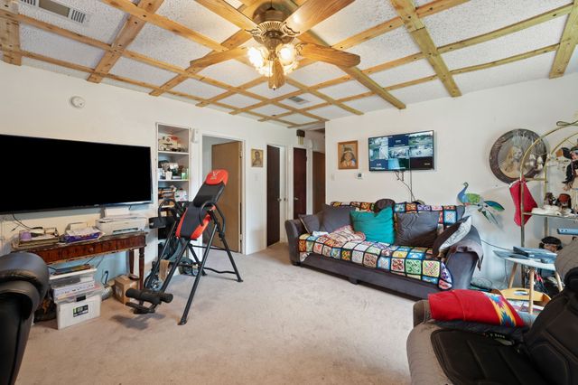 546 Sun Valley Drive, Duncanville, TX 75116