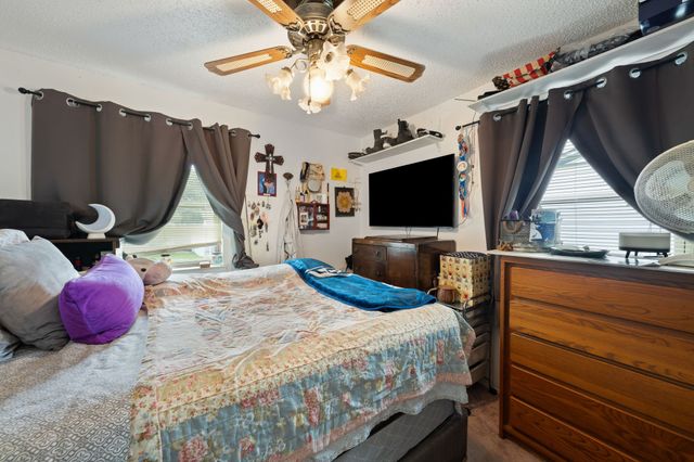 546 Sun Valley Drive, Duncanville, TX 75116