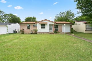 546 Sun Valley Drive, Duncanville, TX 75116