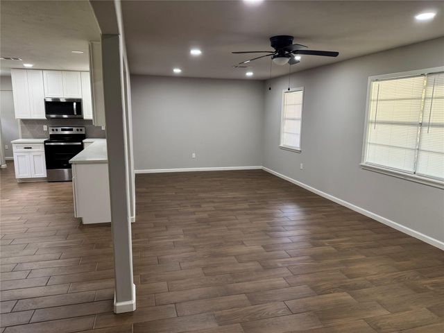 1413 Forehand Street, Crockett, TX 75835
