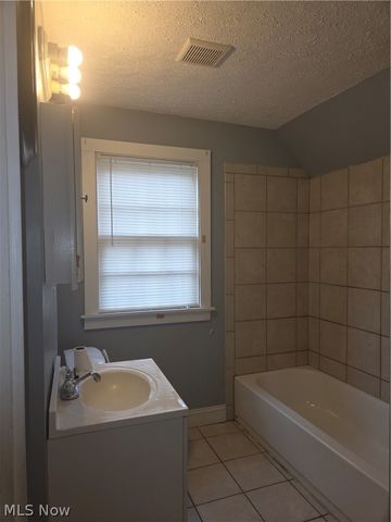 3609 Normandy Road, Shaker Heights, OH 44120