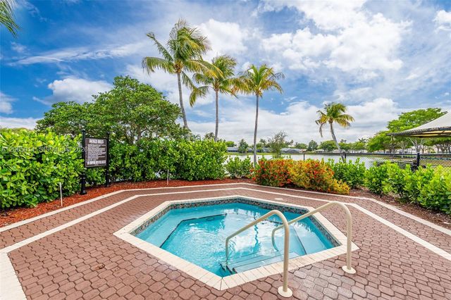 2520 SE 20th Place 204-B, Homestead, FL 33035