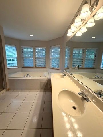 10841 Prairie Lane 12, Mokena, IL 60448