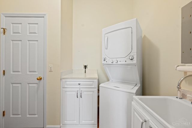 3920 Sandtrap Circle, Mason, OH 45040