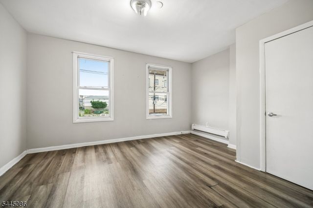 222 Astor St, Newark City, NJ 07114
