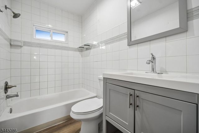 222 Astor St, Newark City, NJ 07114