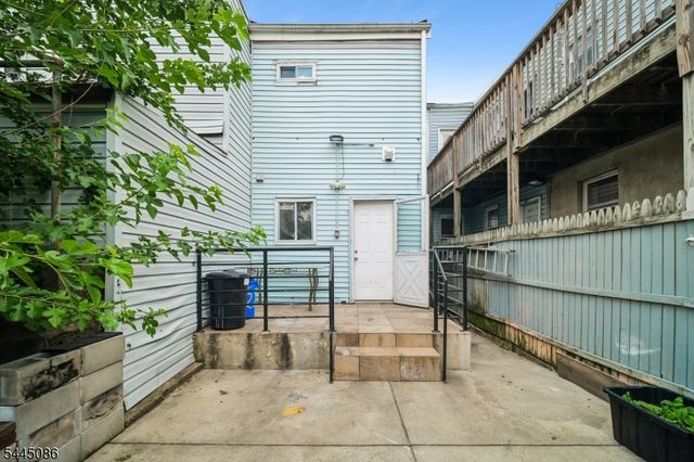 222 Astor St, Newark City, NJ 07114