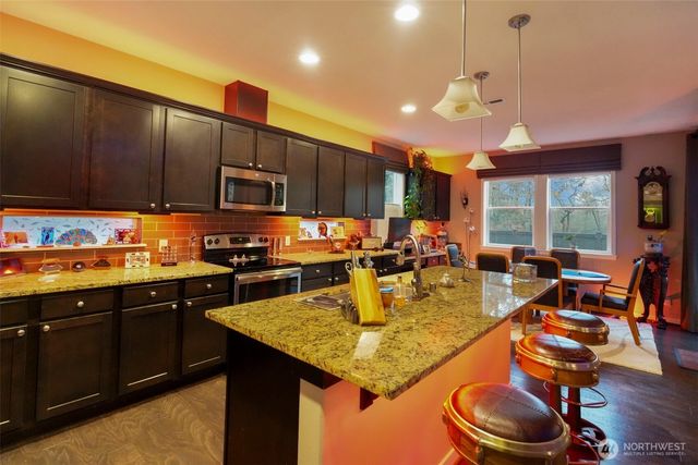 8856 Yarrow Court SE, Tumwater, WA 98501