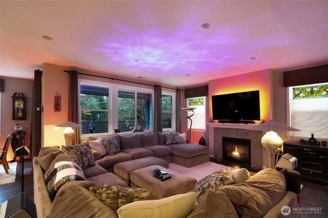 8856 Yarrow Court SE, Tumwater, WA 98501